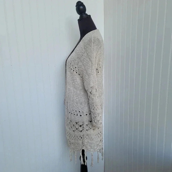 Hollister Women's Beige Knit Open Front Long Sleeve Fringe Cardigan Size Medium - Picture 5 of 9